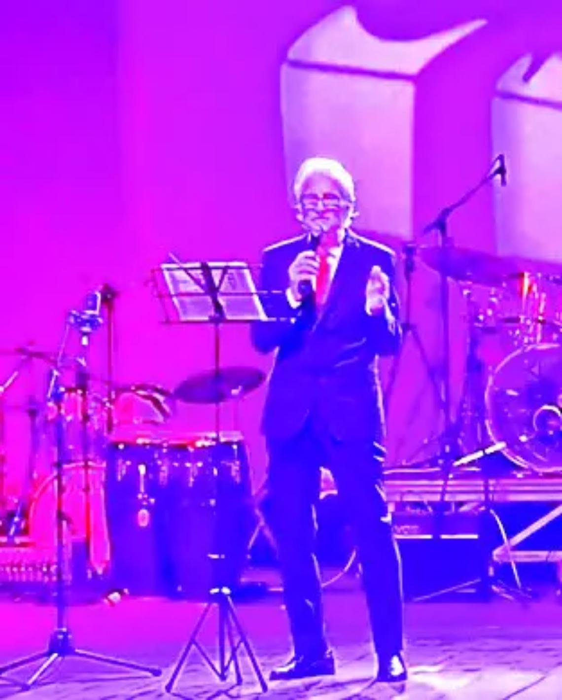 &ldquo;Racconti di Natale&rdquo;, Paparozzi emoziona