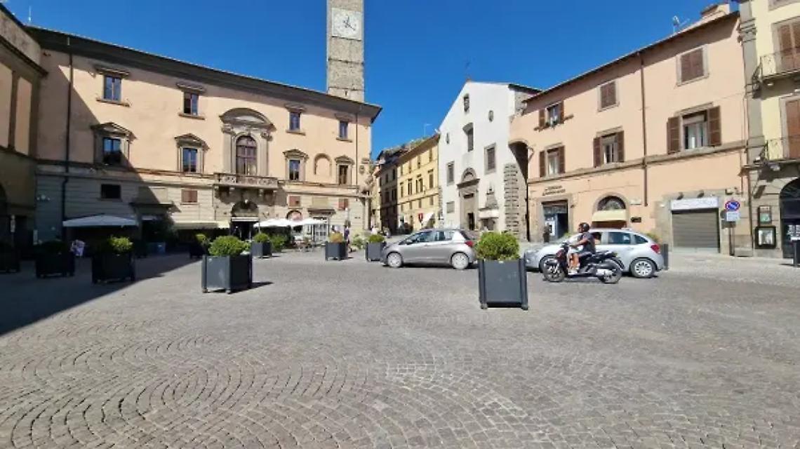 &laquo;Ripresa lavori in piazza del Comune entro quattro mesi&raquo;