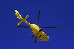 Si ferisce all&rsquo;addome con una lama, elitrasportato in ospedale