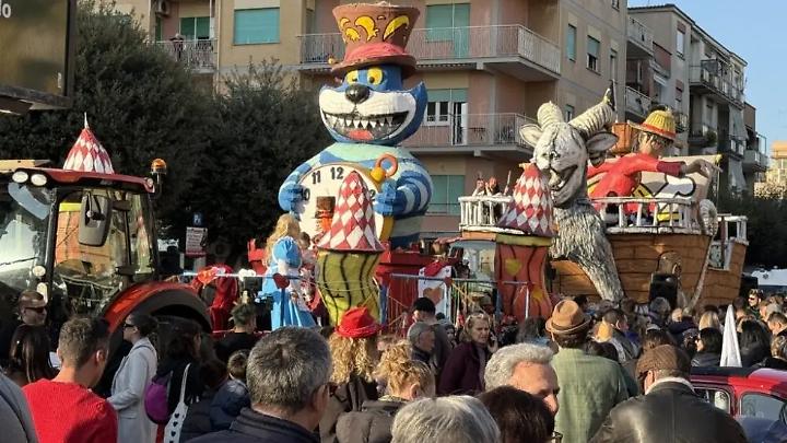 Sar&agrave; il Carnevale delle band: la street parade sul viale Italia